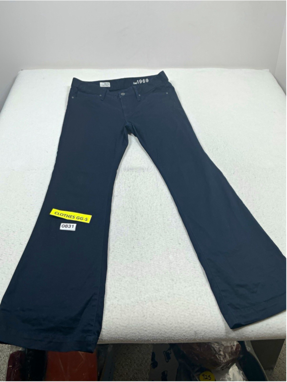 Gap Women's navy Dress Pants flared Leg Flat Front Twill Pockets 30 waist